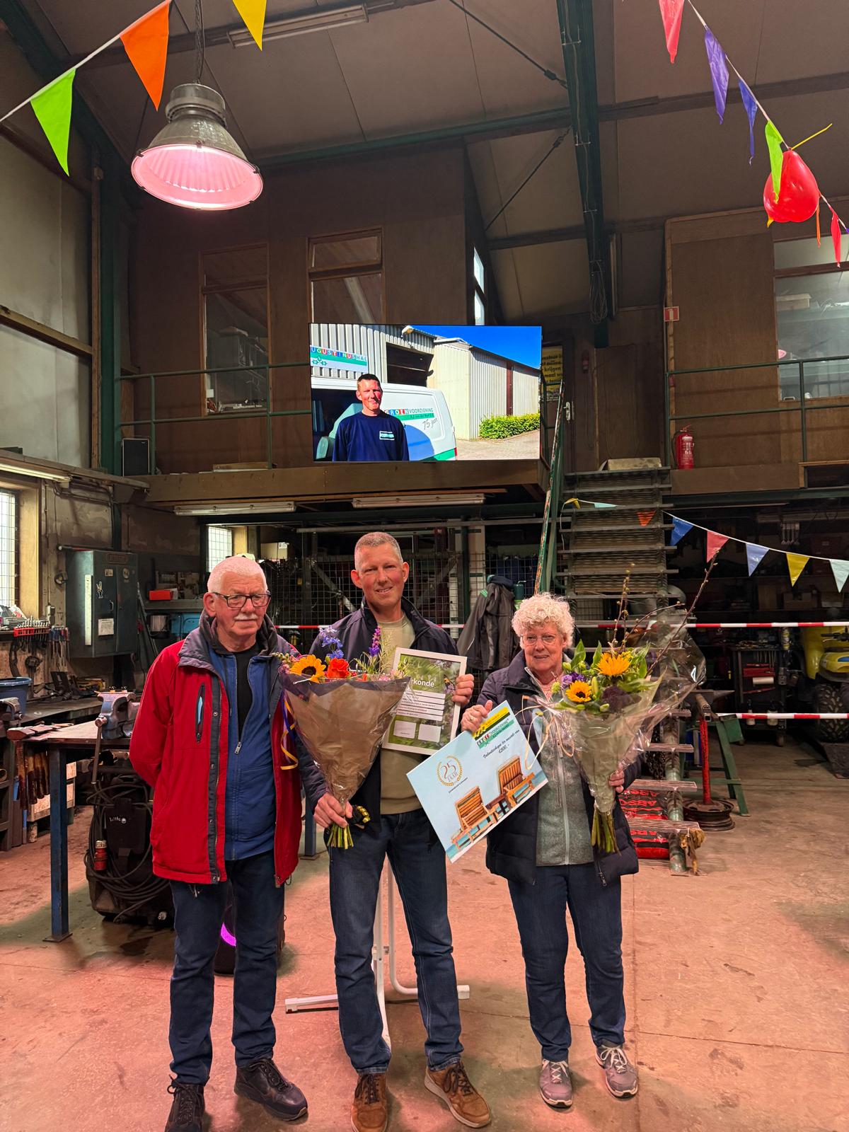 Drie jubilarissen in het zonnetje!